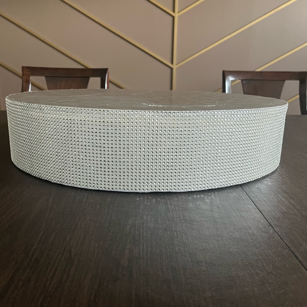 Silver bling round cake stand 22”x4”